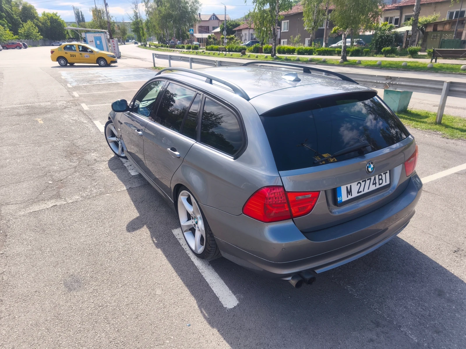 BMW 325 LCI - изображение 3