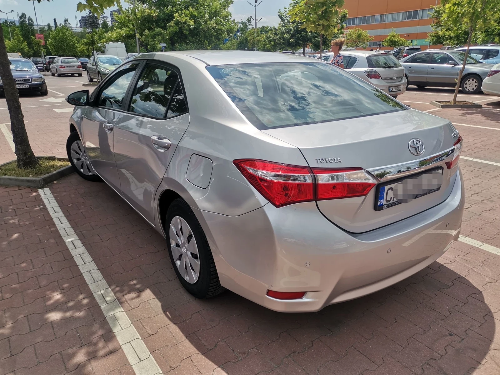 Toyota Corolla От Тойота-България - изображение 4