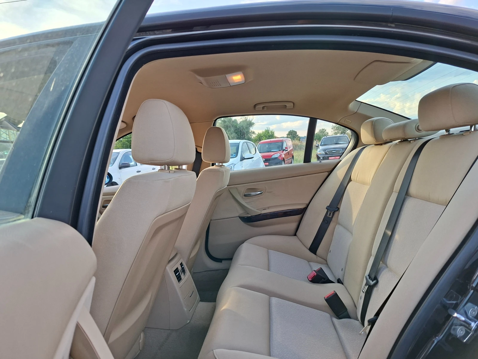 BMW 320 2.0D* AUTOMATIC* 36м. х 127EUR.* , снимка 10 - Автомобили и джипове - 51594286