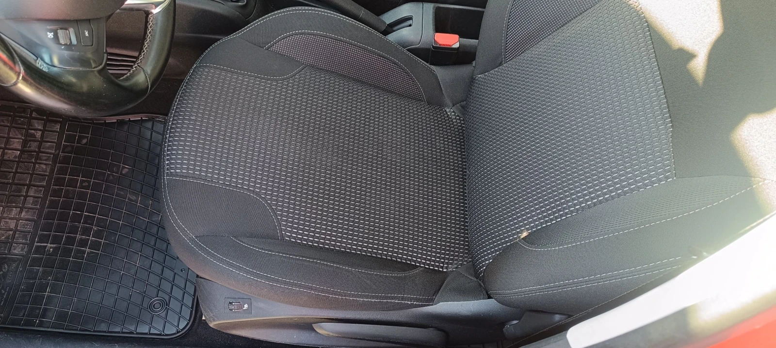 Peugeot 208 1.6HDI -100 k.c. EURO6 | Mobile.bg   13