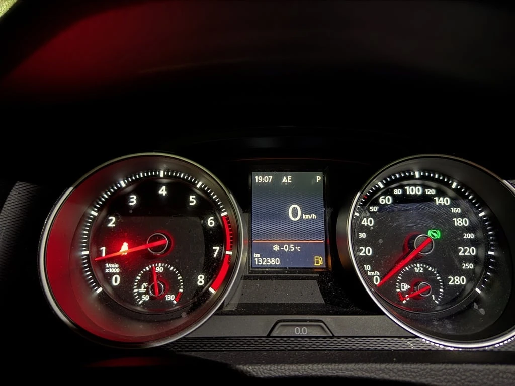 VW Golf GTI 5dr HB DSG Autobahn* CARFAX *    | Mobile.bg   9