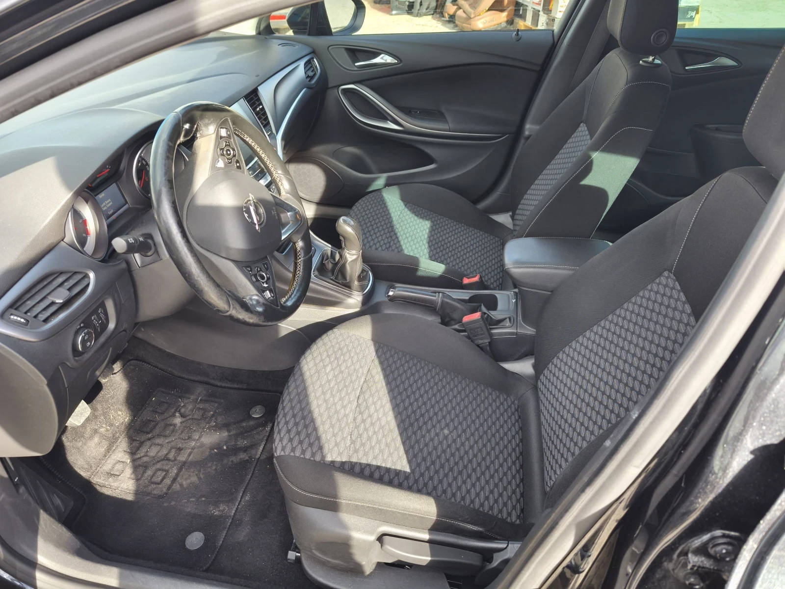 Opel Astra 1.6 CDTI - изображение 5