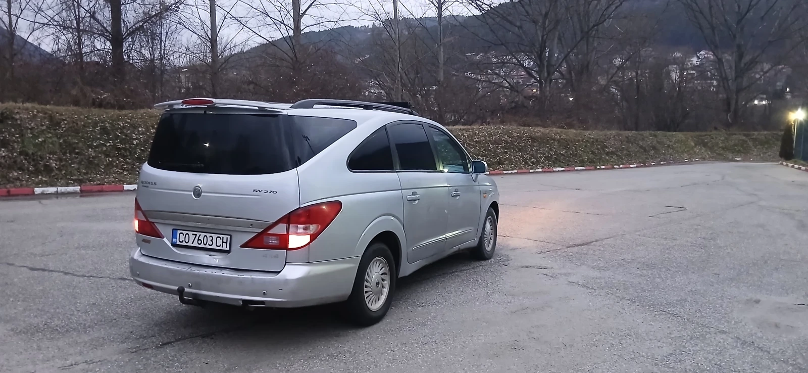 SsangYong Rodius 2.7XDI - изображение 4