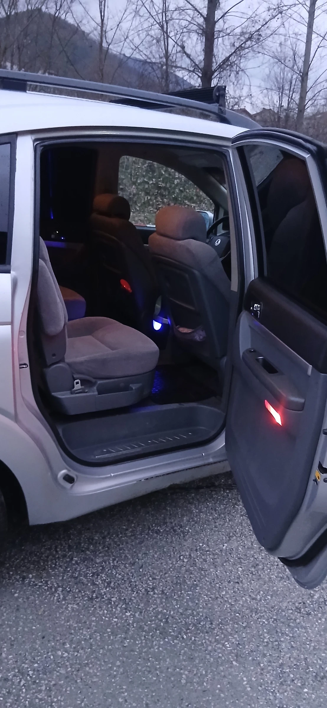 SsangYong Rodius 2.7XDI - изображение 7