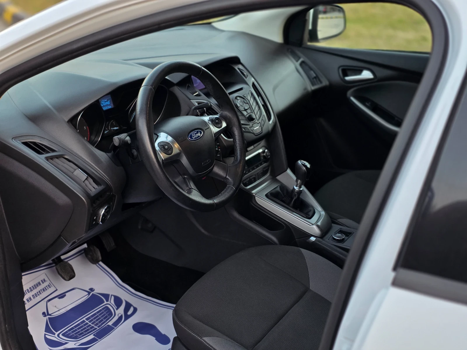 Ford Focus 1.6TDCI 116hp * Facelift * , снимка 9 - Автомобили и джипове - 53847319