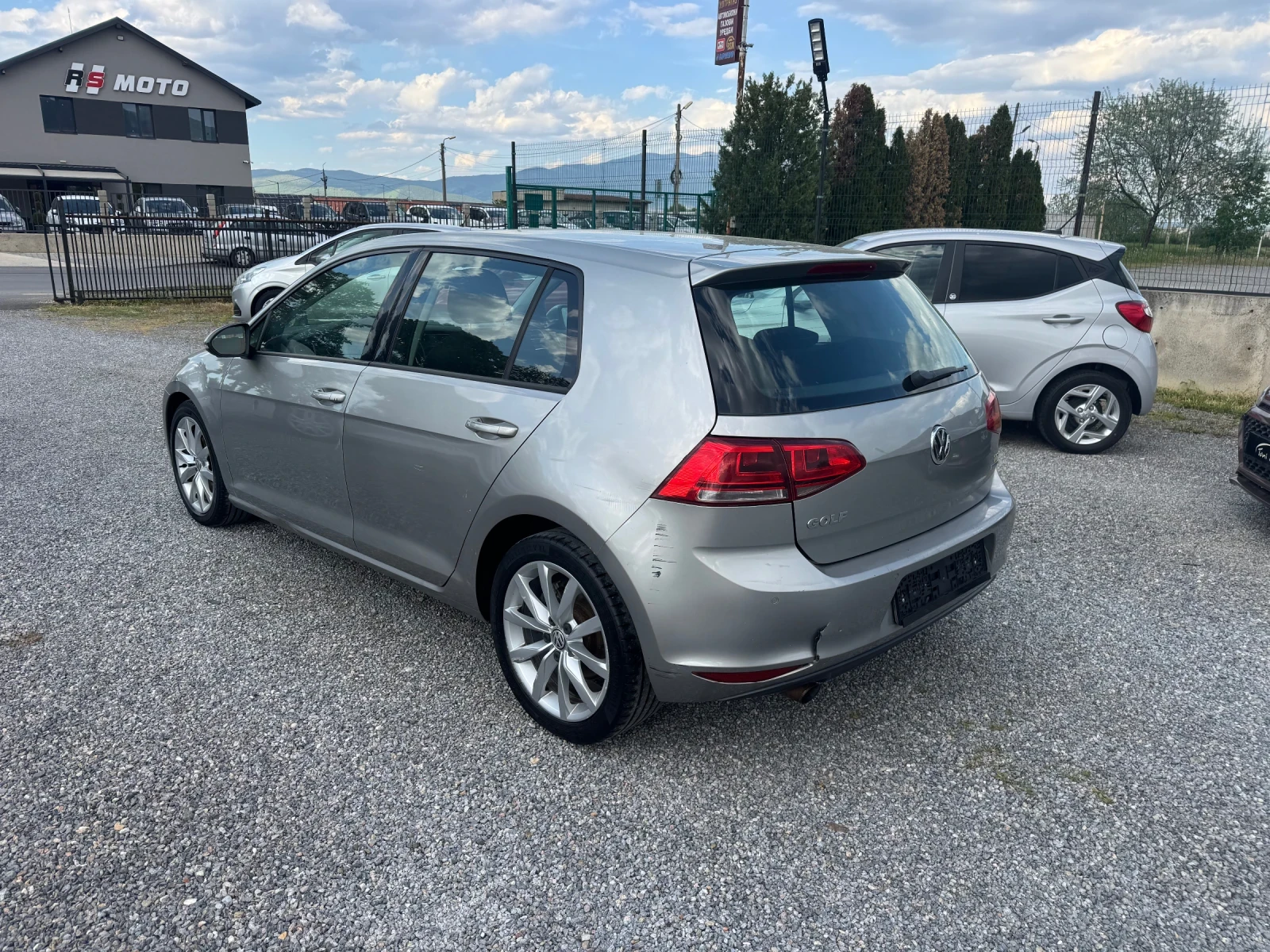 VW Golf VII 1.6TDi Highline , снимка 4 - Автомобили и джипове - 54346043