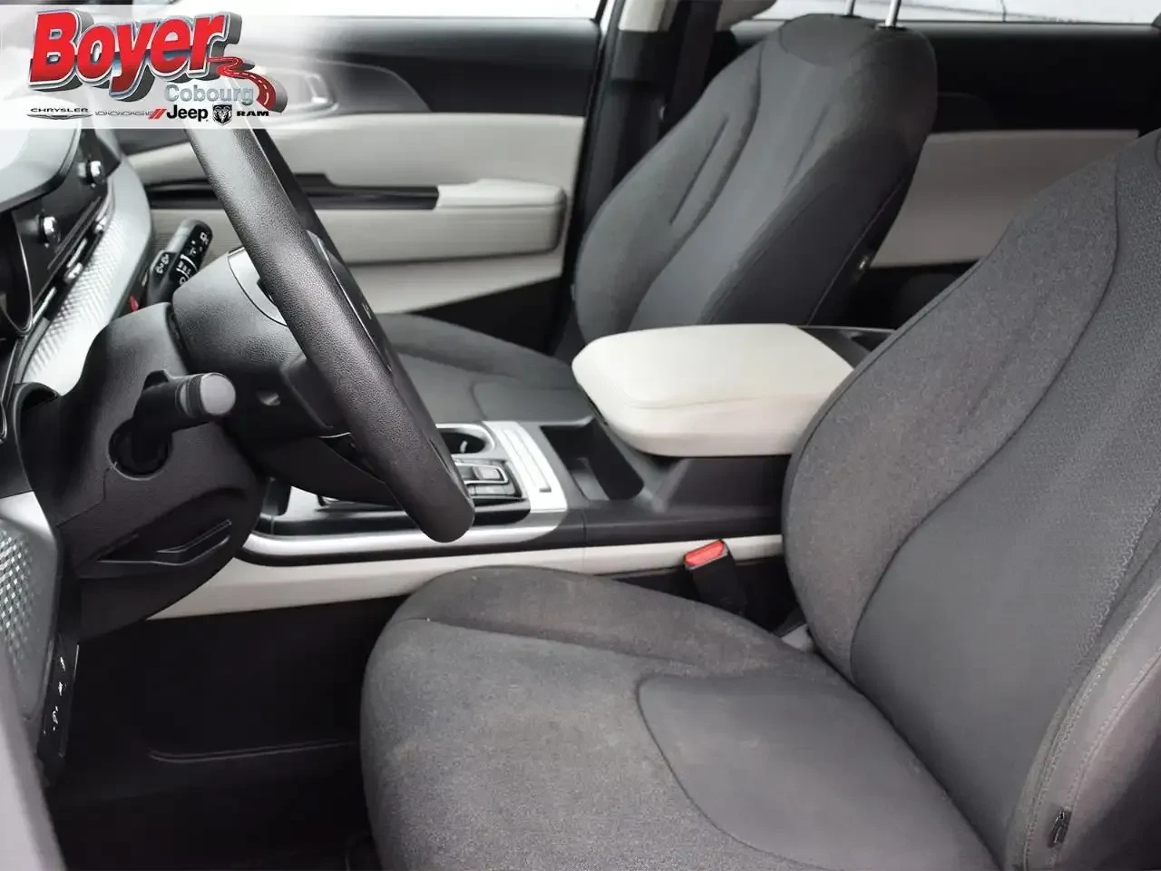 Kia Carnival 1 СОБСТВЕНИК , снимка 11 - Автомобили и джипове - 54364029