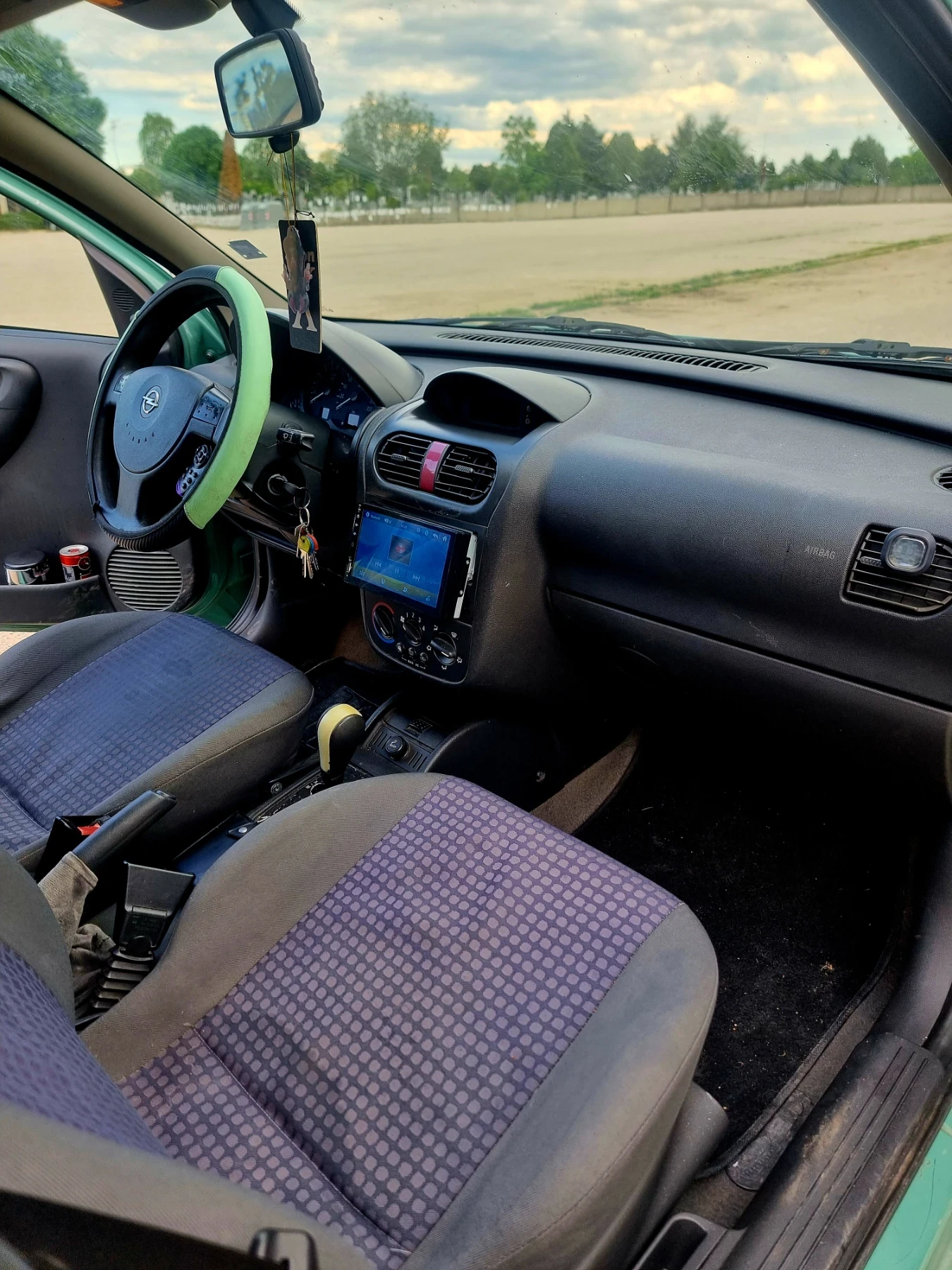 Opel Corsa, снимка 8 - Автомобили и джипове - 54575087