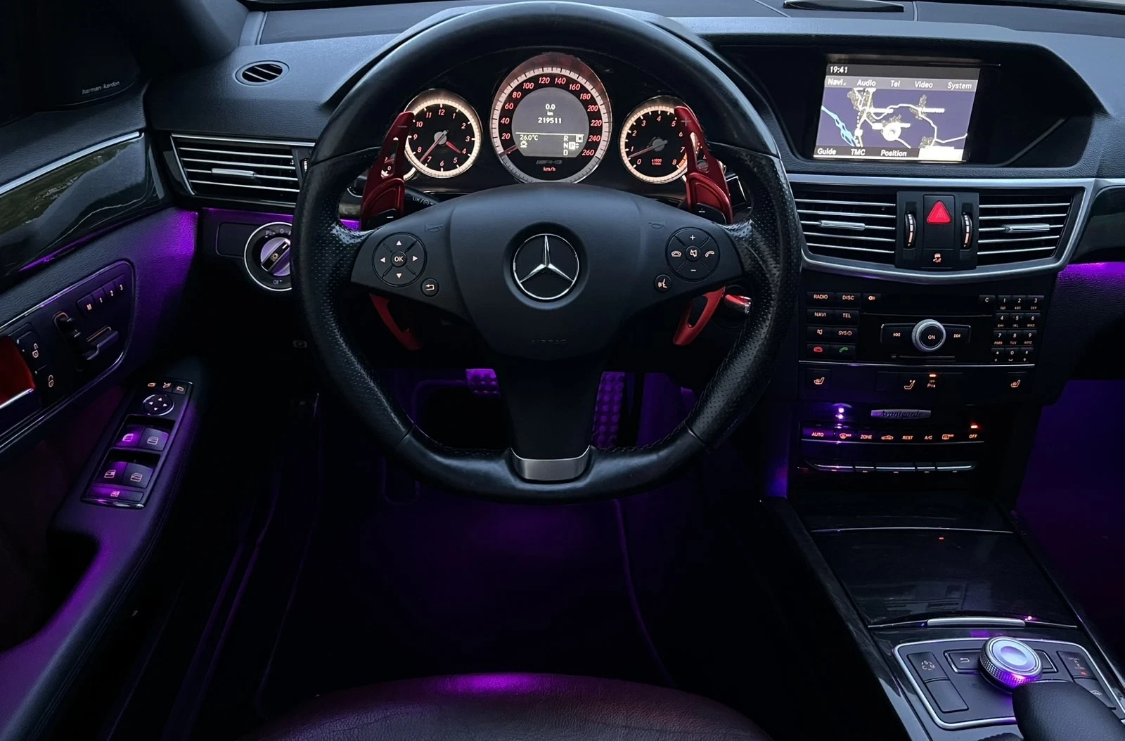 Mercedes-Benz E 350, снимка 15 - Автомобили и джипове - 54641050