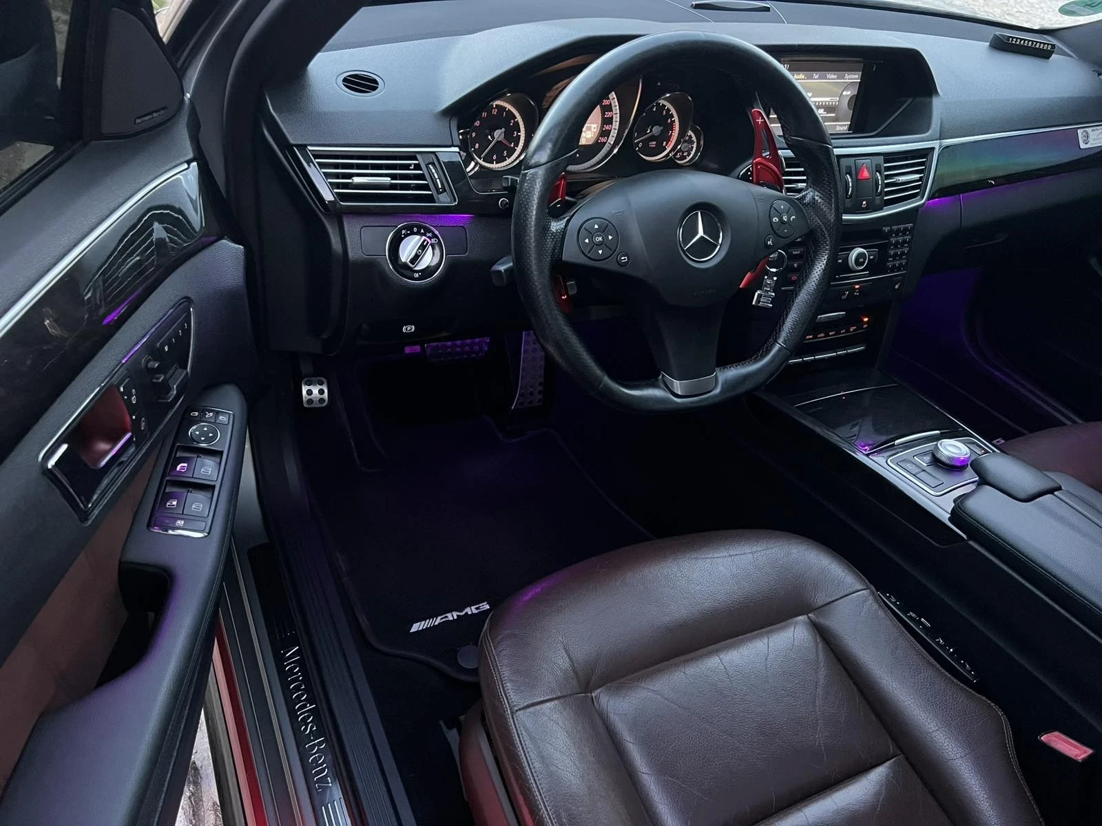 Mercedes-Benz E 350, снимка 5 - Автомобили и джипове - 54641050