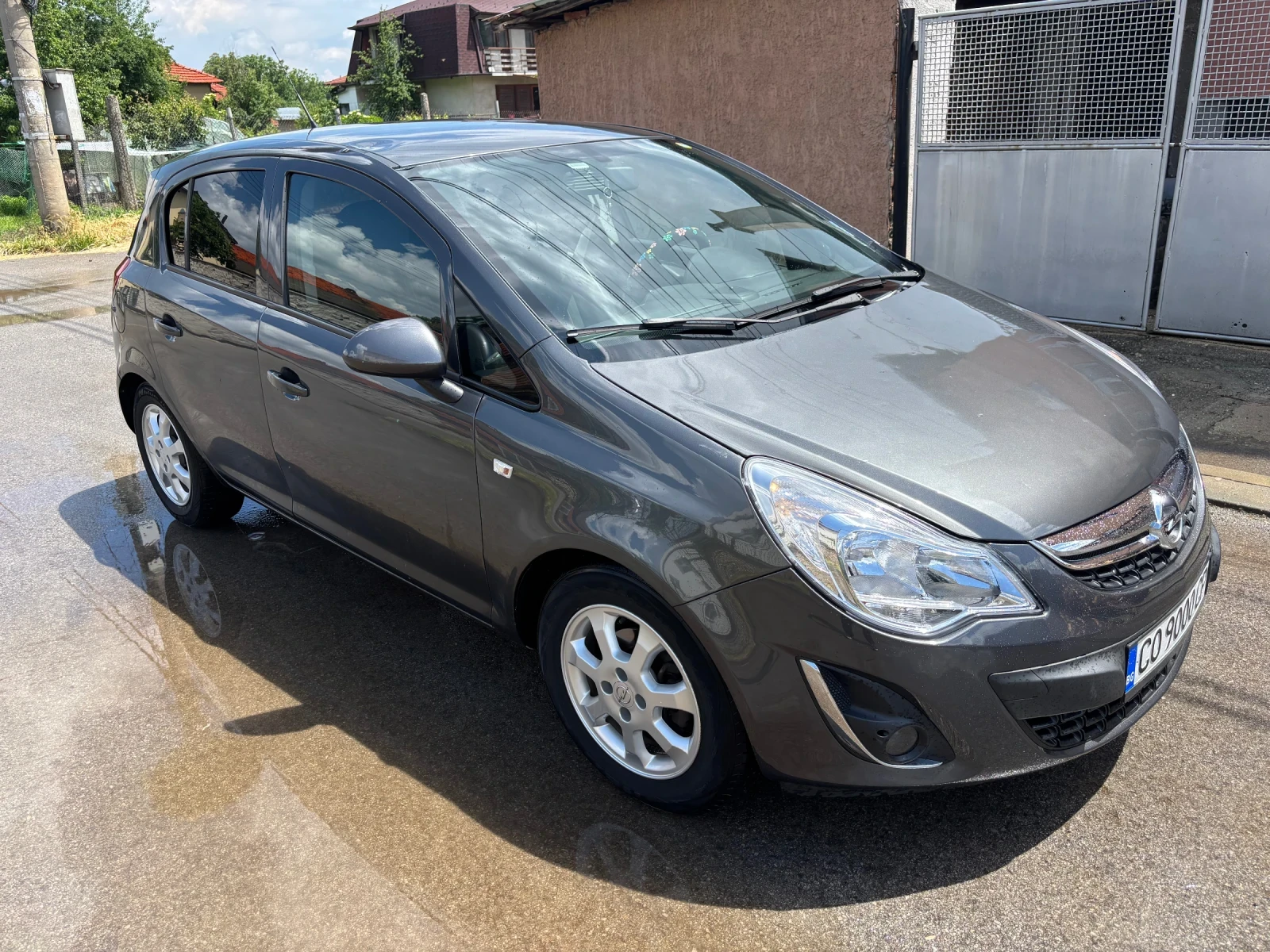 Opel Corsa 1.2 Бензин + заводска газова уредба, снимка 8 - Автомобили и джипове - 54825755