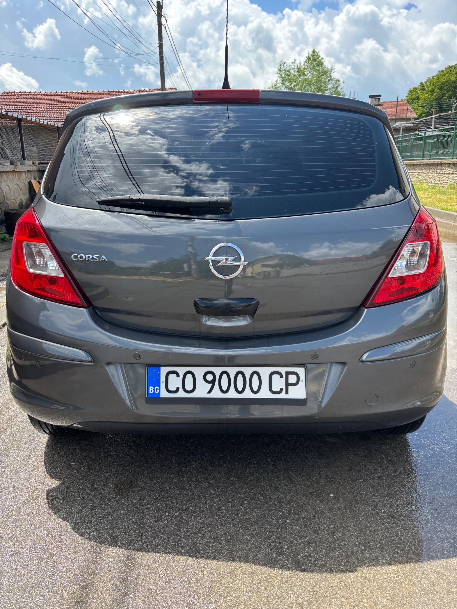Opel Corsa 1.2 Бензин + заводска газова уредба, снимка 2 - Автомобили и джипове - 54825755