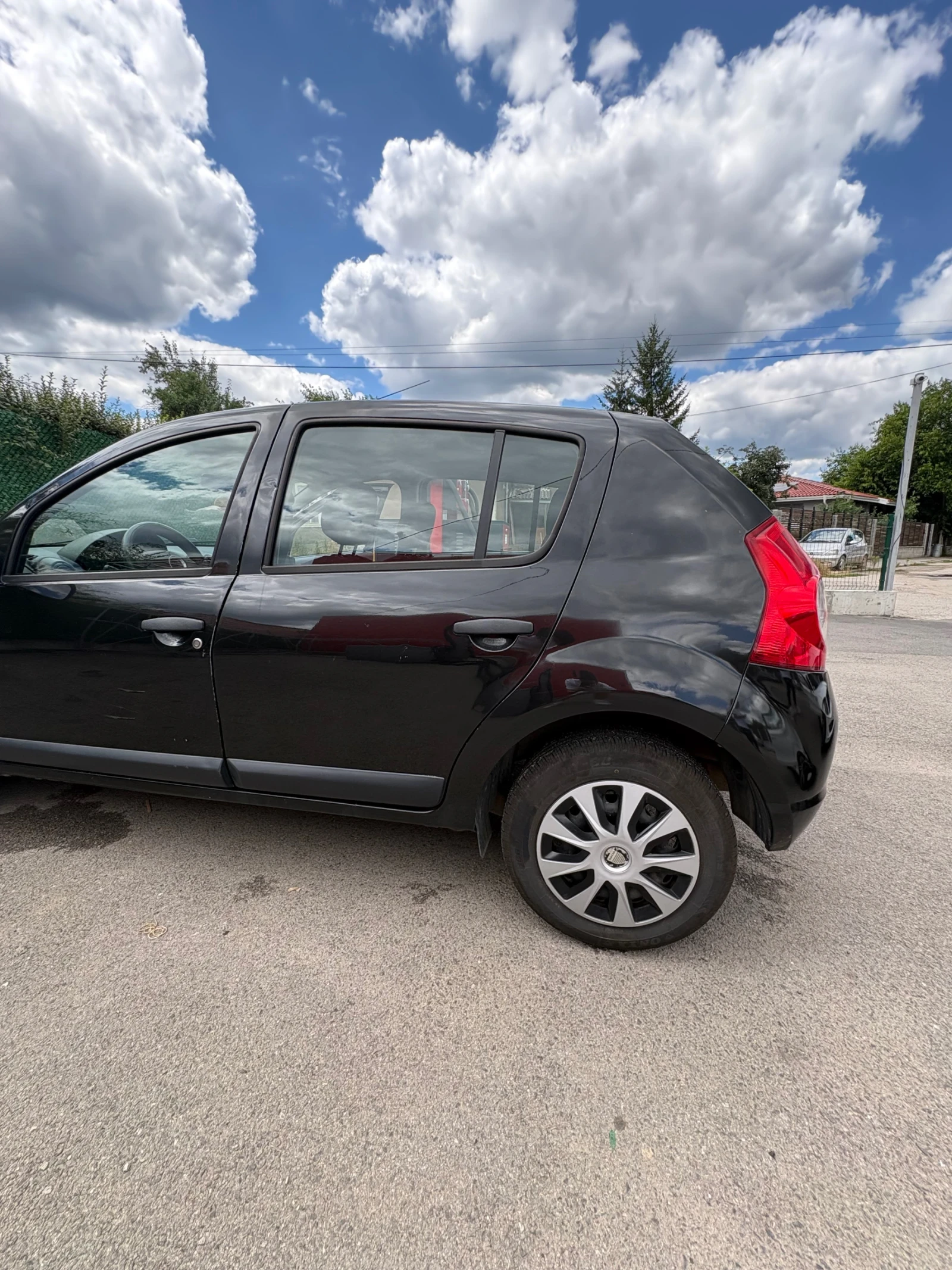 Dacia Sandero 1.2i, снимка 6 - Автомобили и джипове - 55512002
