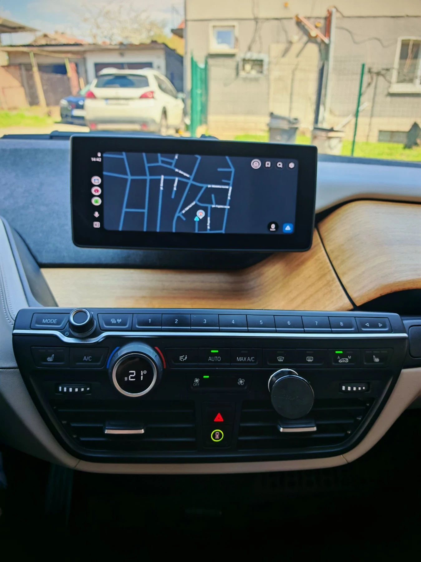 BMW i3, снимка 12 - Автомобили и джипове - 55629663