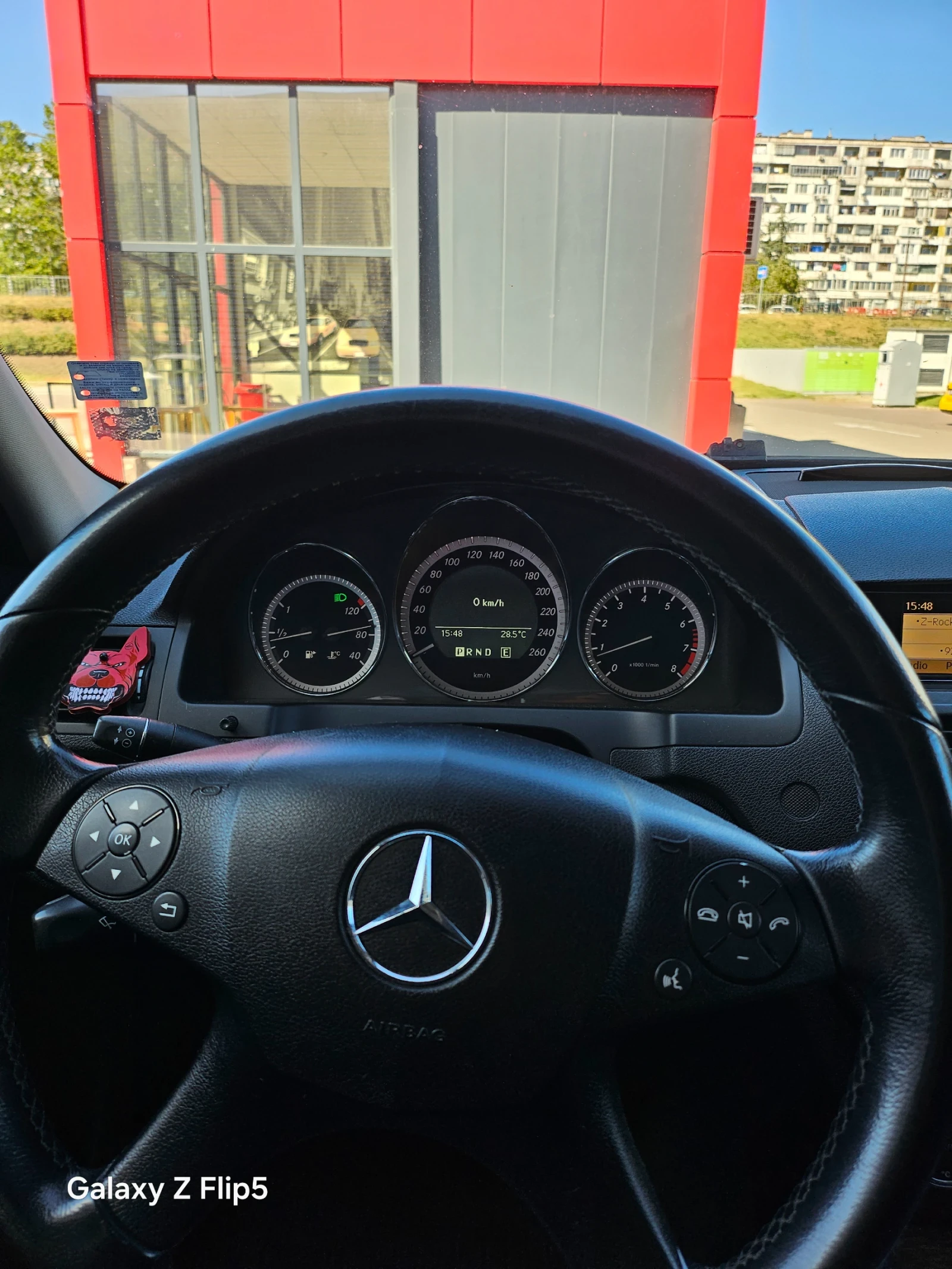 Mercedes-Benz C 200, снимка 12 - Автомобили и джипове - 55948338