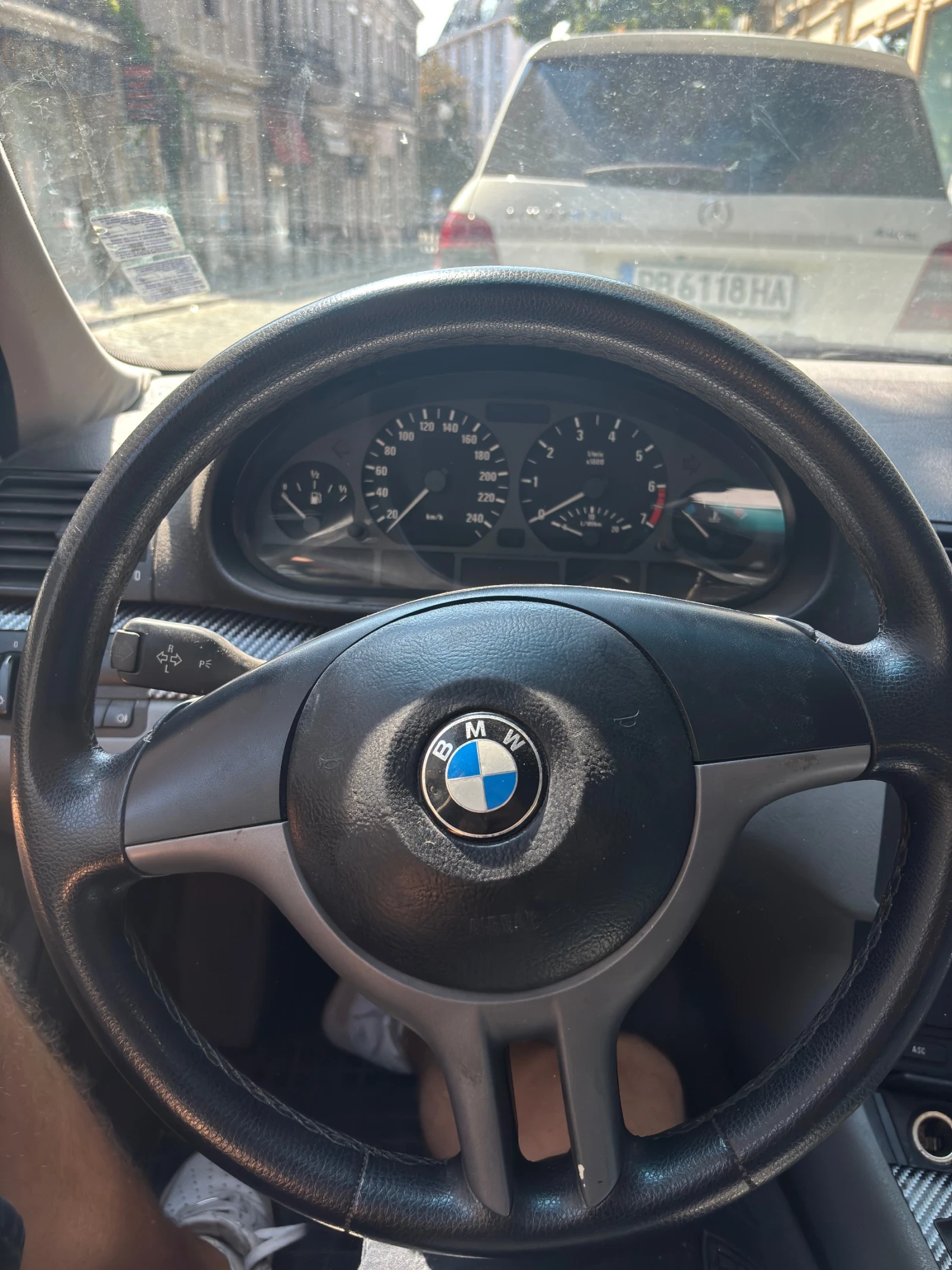 BMW 320, снимка 2 - Автомобили и джипове - 55959712