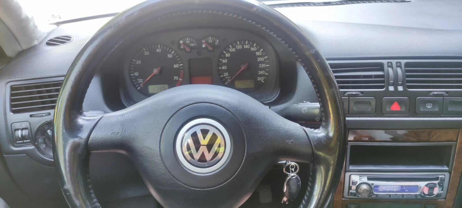 VW Bora, снимка 5 - Автомобили и джипове - 56144229