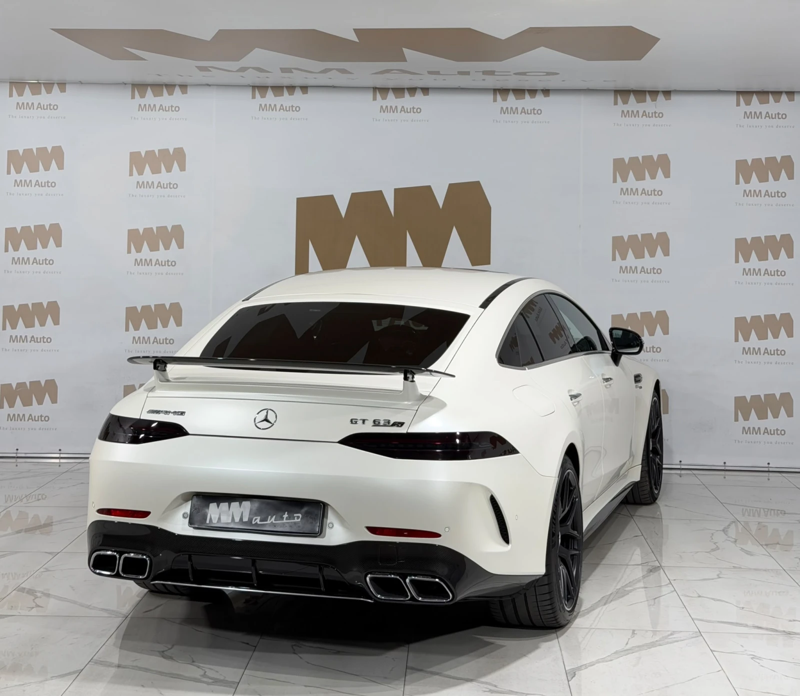 Mercedes-Benz AMG GT 63s* 4Matic* Ceramic* AERO* Carbon* HuD* Pano, снимка 5 - Автомобили и джипове - 56214799