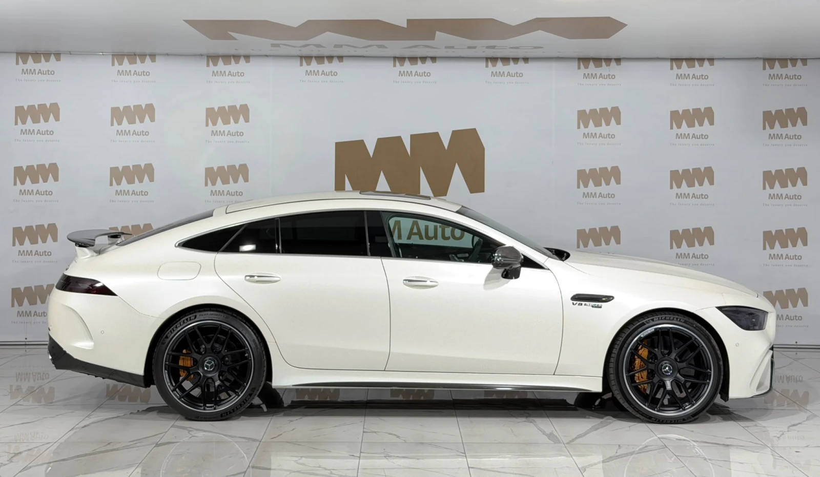 Mercedes-Benz AMG GT 63s* 4Matic* Ceramic* AERO* Carbon* HuD* Pano, снимка 2 - Автомобили и джипове - 56214799