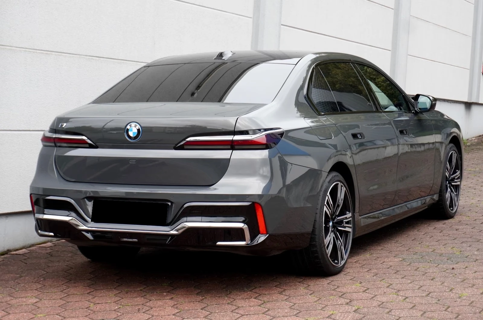 BMW i7 M70/xDrive/M PRO/360/SKY/TV/ICONIC GLOW/B&WDIAMOND | Mobile.bg � ����������� 6