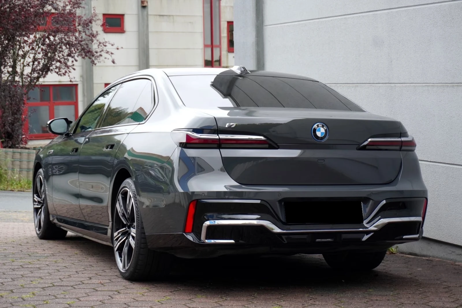 BMW i7 M70/xDrive/M PRO/360/SKY/TV/ICONIC GLOW/B&WDIAMOND | Mobile.bg � ����������� 4