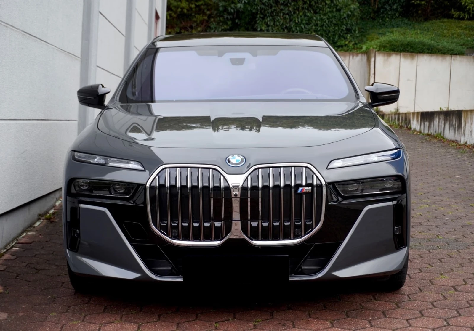 BMW i7 M70/xDrive/M PRO/360/SKY/TV/ICONIC GLOW/B&WDIAMOND | Mobile.bg � ����������� 2