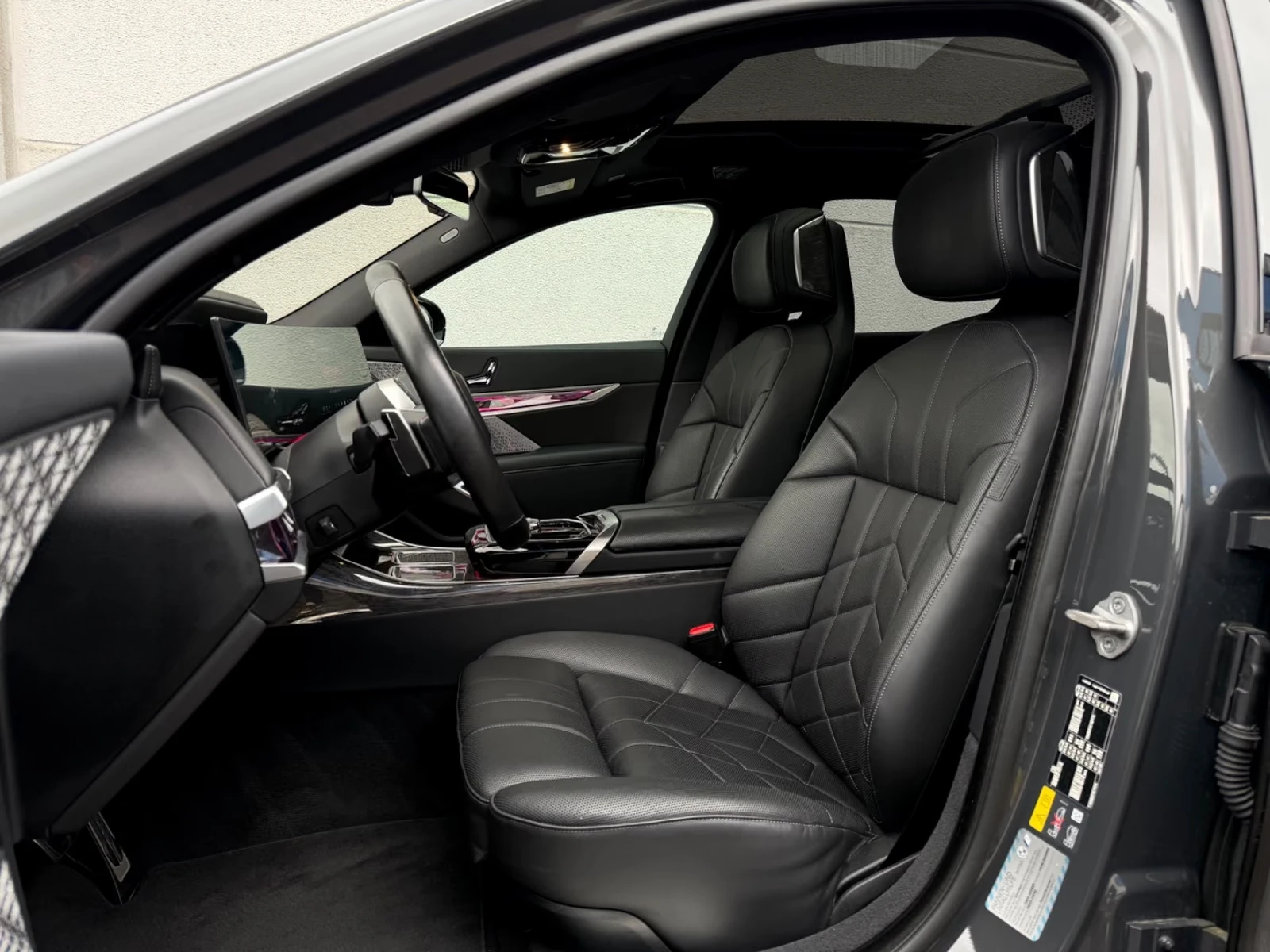 BMW i7 M70/xDrive/M PRO/360/SKY/TV/ICONIC GLOW/B&WDIAMOND | Mobile.bg � ����������� 8