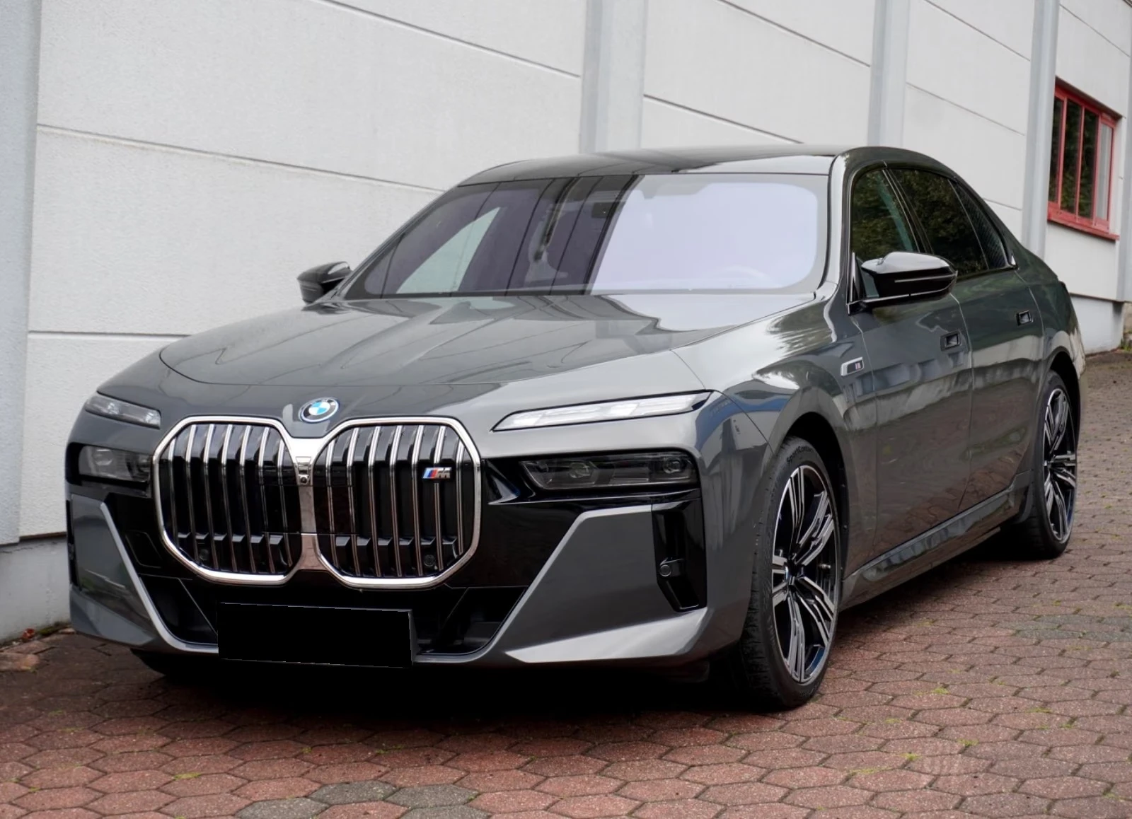 BMW i7 M70/xDrive/M PRO/360/SKY/TV/ICONIC GLOW/B&WDIAMOND | Mobile.bg � ����������� 3