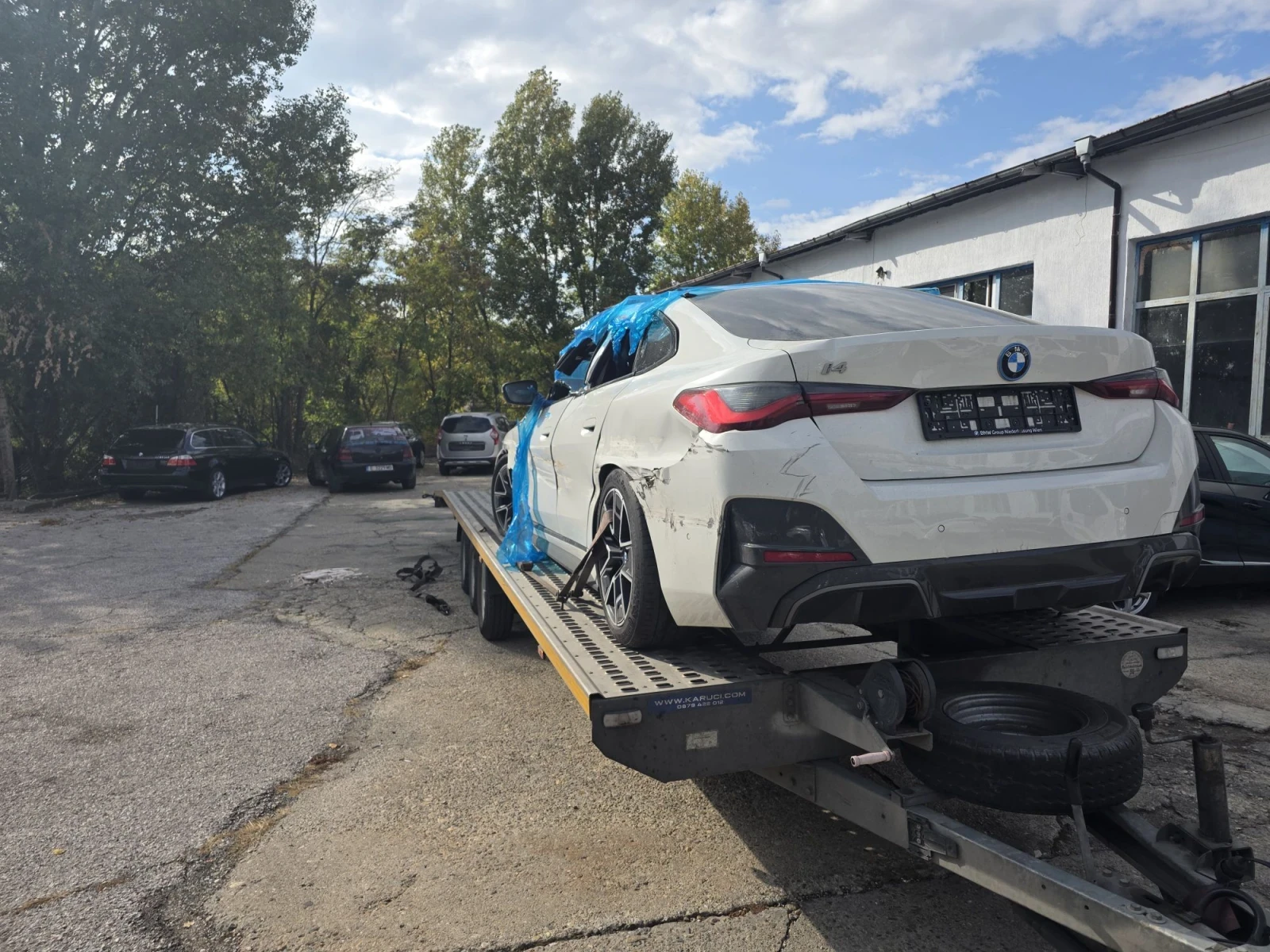 BMW i4 eDrive35, снимка 4 - Автомобили и джипове - 56614396