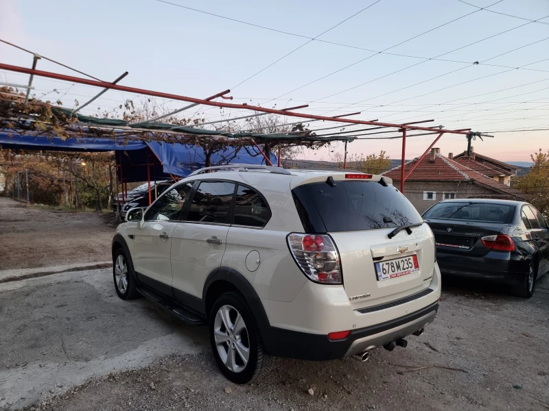 Chevrolet Captiva 2.2 4X4 184kc, снимка 8 - Автомобили и джипове - 48030872