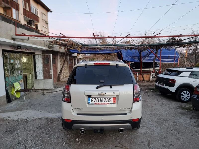 Chevrolet Captiva 2.2 4X4 184kc, снимка 7 - Автомобили и джипове - 48030872