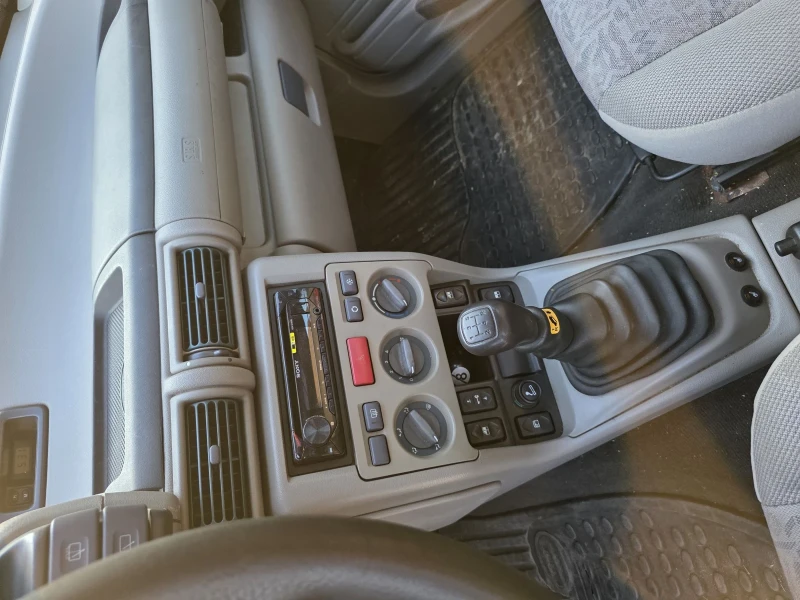 Land Rover Freelander Газов инжекцион, снимка 8 - Автомобили и джипове - 53048769