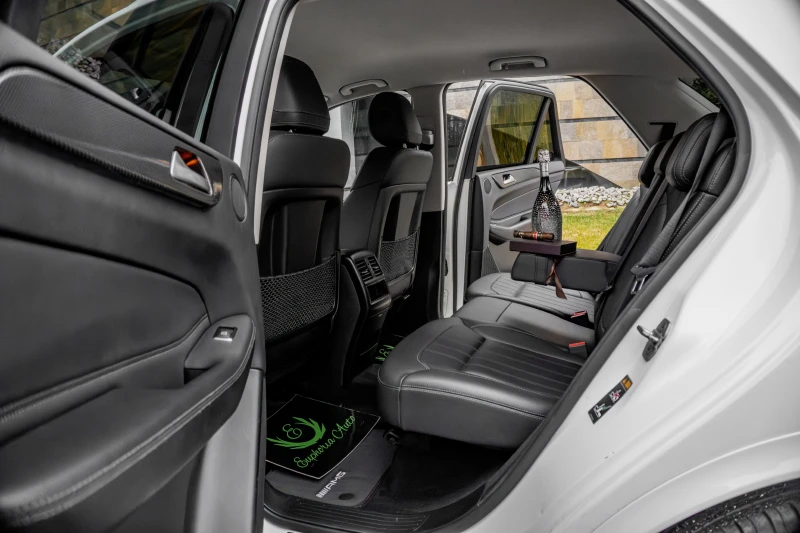 Mercedes-Benz GLE 350 d* 4MATIC* AMG* EXCLUSIVE* NIGHT PACK* CARBON* , снимка 10 - Автомобили и джипове - 53052336