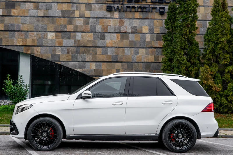 Mercedes-Benz GLE 350 d* 4MATIC* AMG* EXCLUSIVE* NIGHT PACK* CARBON* , снимка 2 - Автомобили и джипове - 53052336