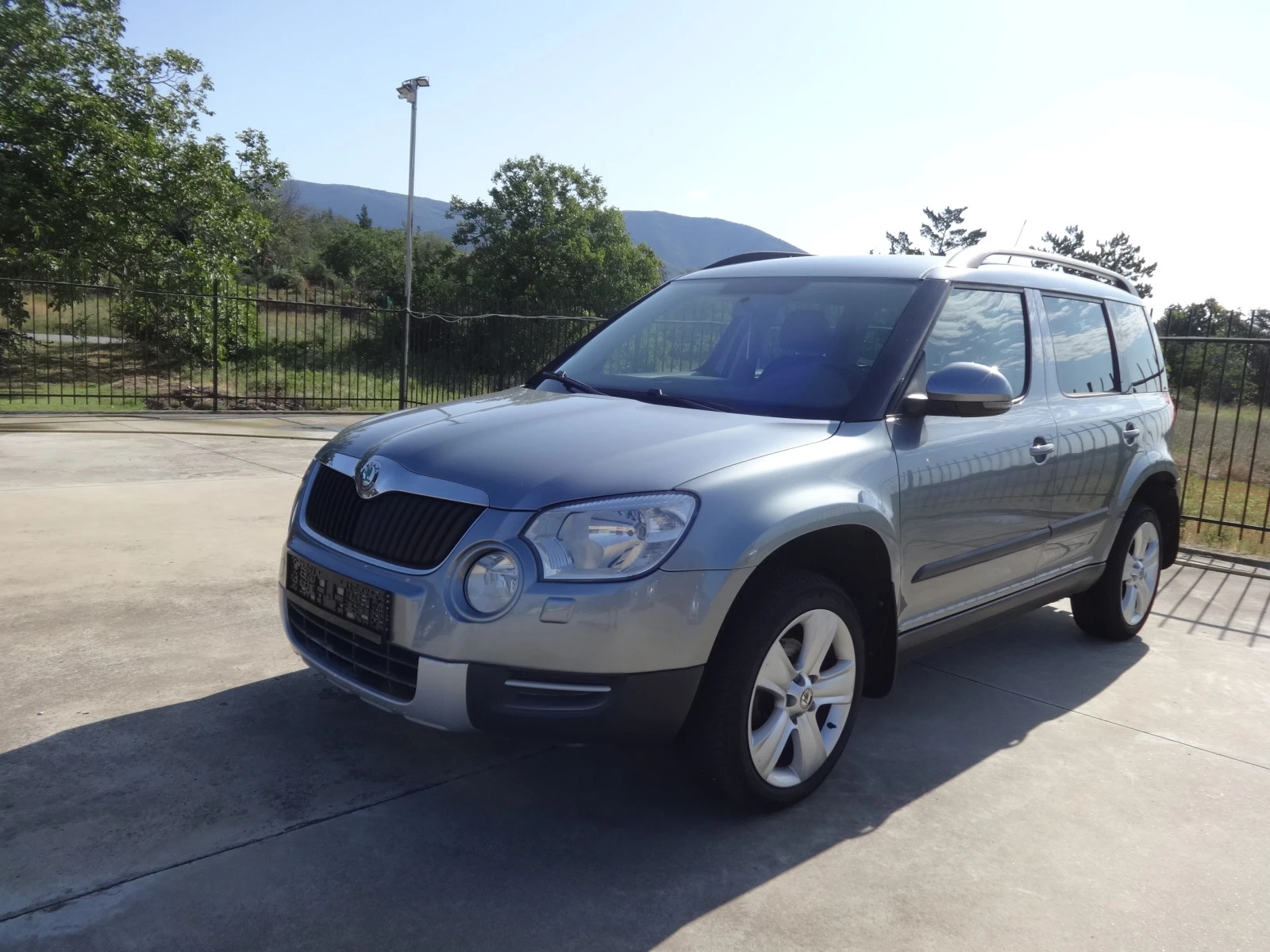 Skoda Yeti 2.0TDI 4X4  - [1] 