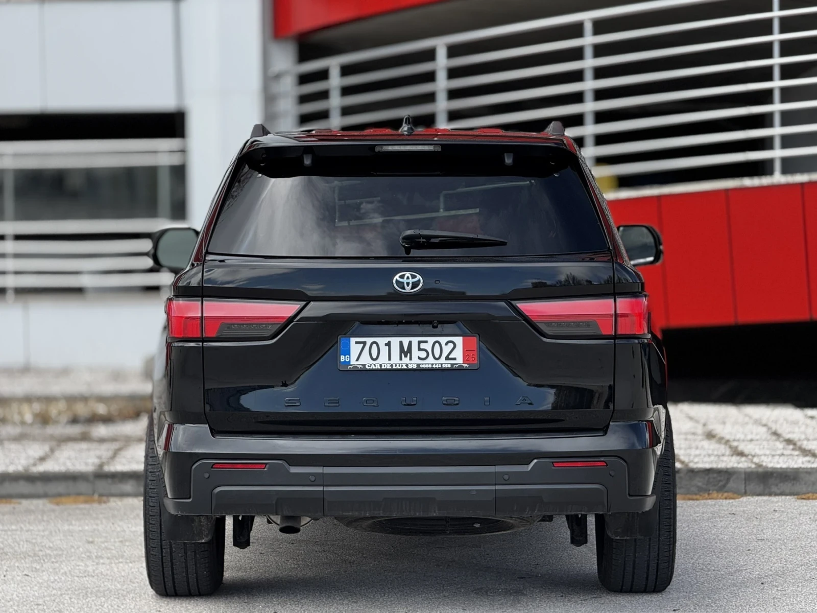 Toyota Sequoia 3.5 hibrid - изображение 5