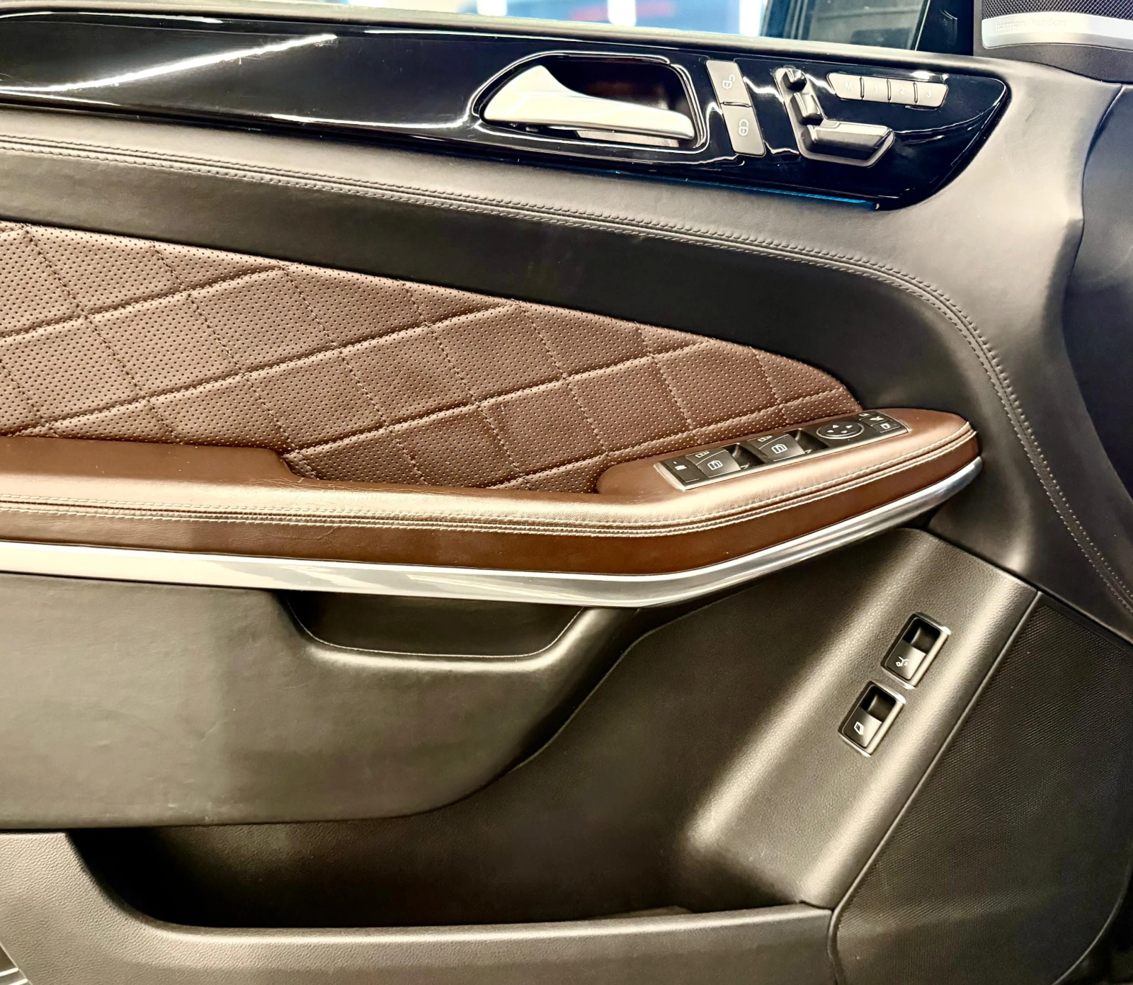 Mercedes-Benz GL 500 Designo* 4Matic* Лизинг - изображение 7