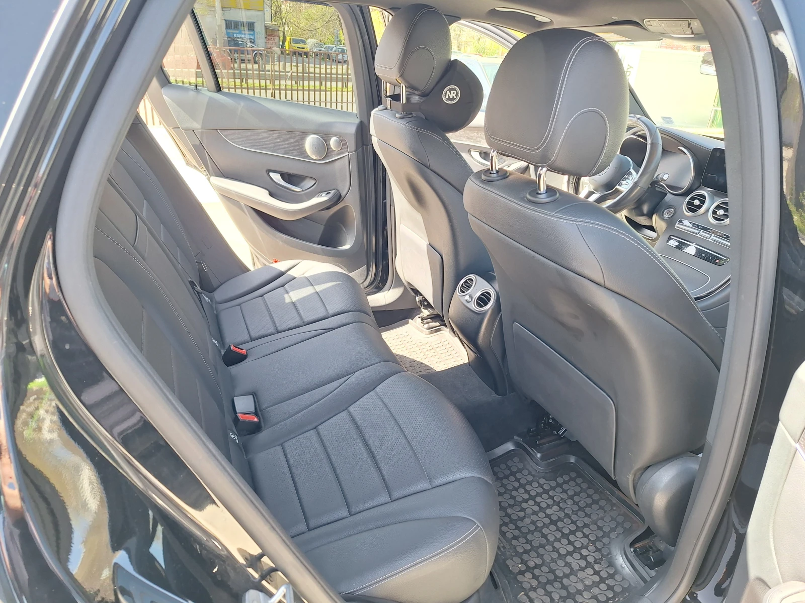 Mercedes-Benz GLC 300, снимка 8 - Автомобили и джипове - 54236005