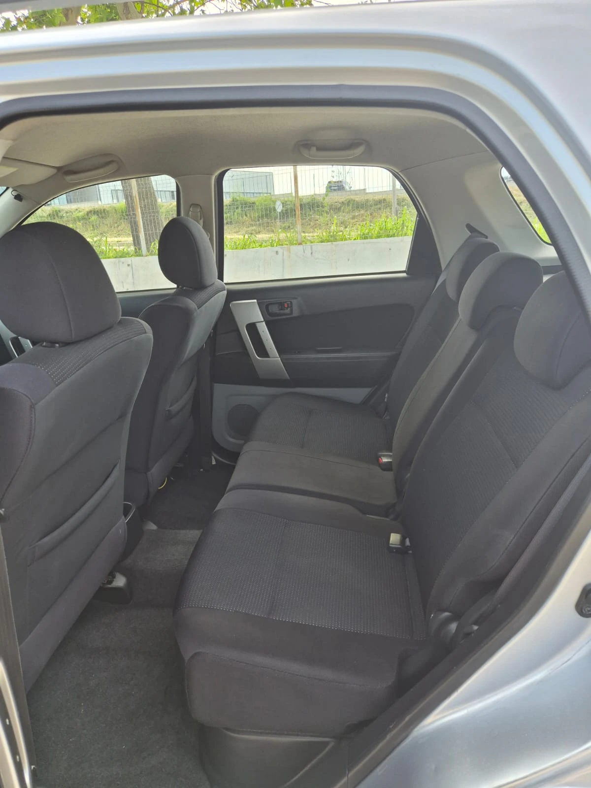 Daihatsu Terios 1.5 4WD / БЕНЗИН-ГАЗ, снимка 8 - Автомобили и джипове - 54946655
