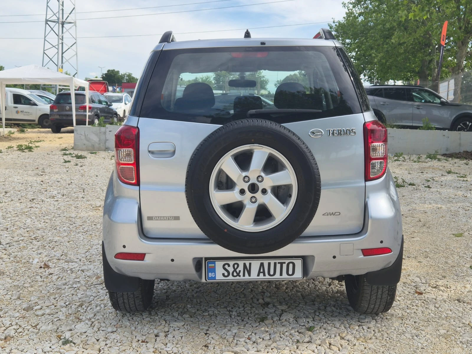 Daihatsu Terios 1.5 4WD / БЕНЗИН-ГАЗ, снимка 4 - Автомобили и джипове - 54946655