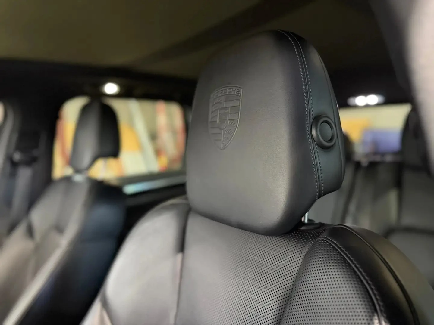 Porsche Cayenne PLATINUM EDITION / ОБДУХ / ПОДГРЕВИ / ПАНО / BOSE, снимка 13 - Автомобили и джипове - 54987338