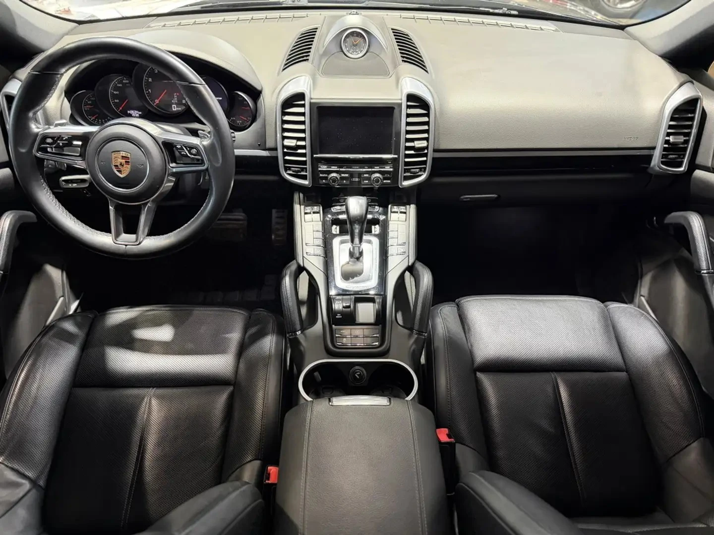 Porsche Cayenne PLATINUM EDITION / ОБДУХ / ПОДГРЕВИ / ПАНО / BOSE, снимка 8 - Автомобили и джипове - 54987338
