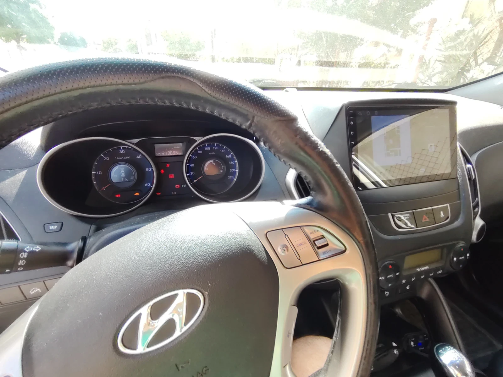 Hyundai IX35, снимка 7 - Автомобили и джипове - 55428994