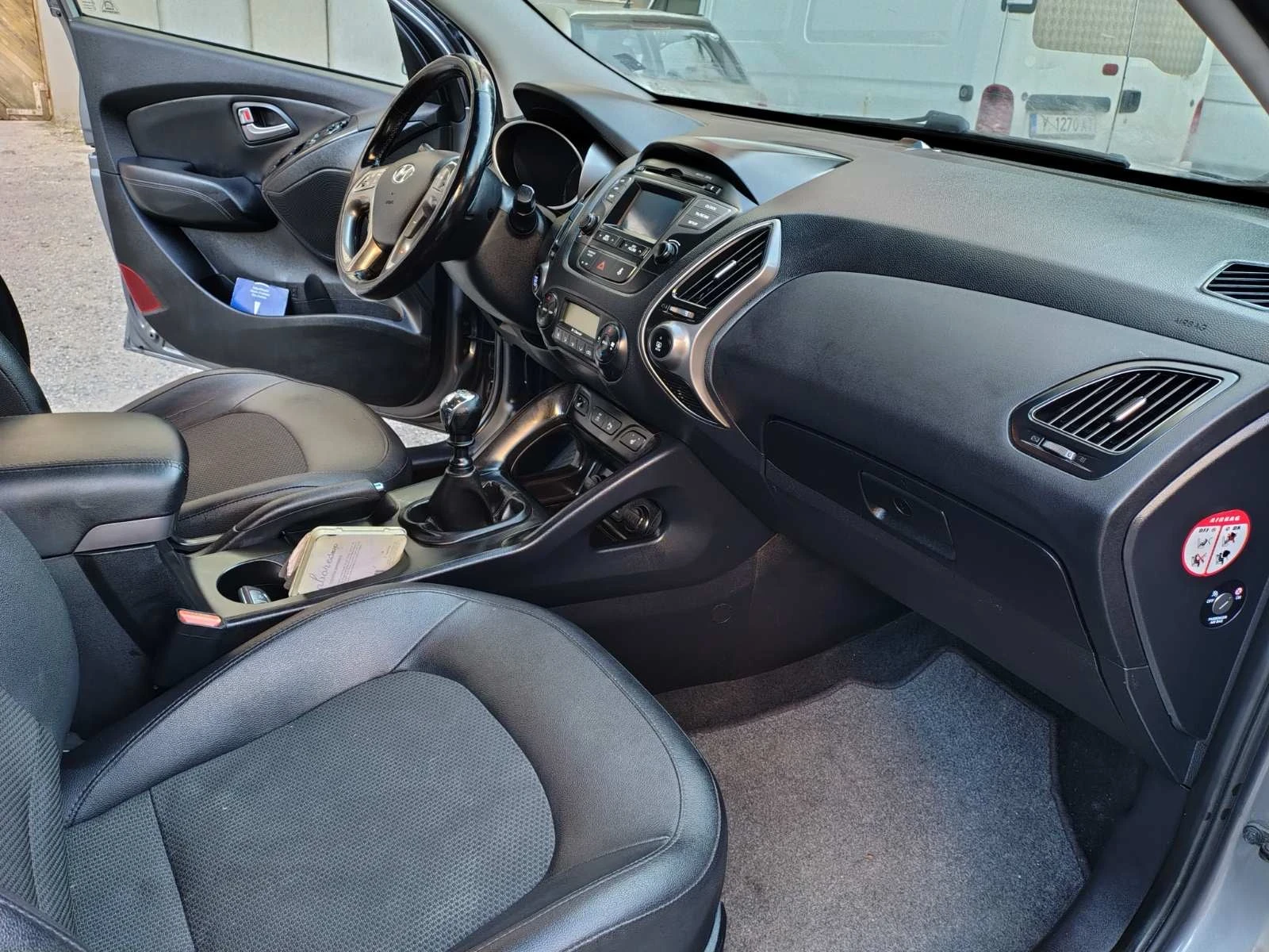Hyundai IX35 Hyundai ix35 facelift Нов внос Швейцария Уникат , снимка 9 - Автомобили и джипове - 55545100
