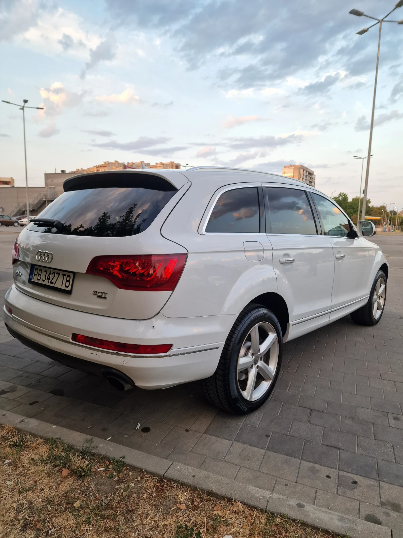 Audi Q7, снимка 4 - Автомобили и джипове - 55828997