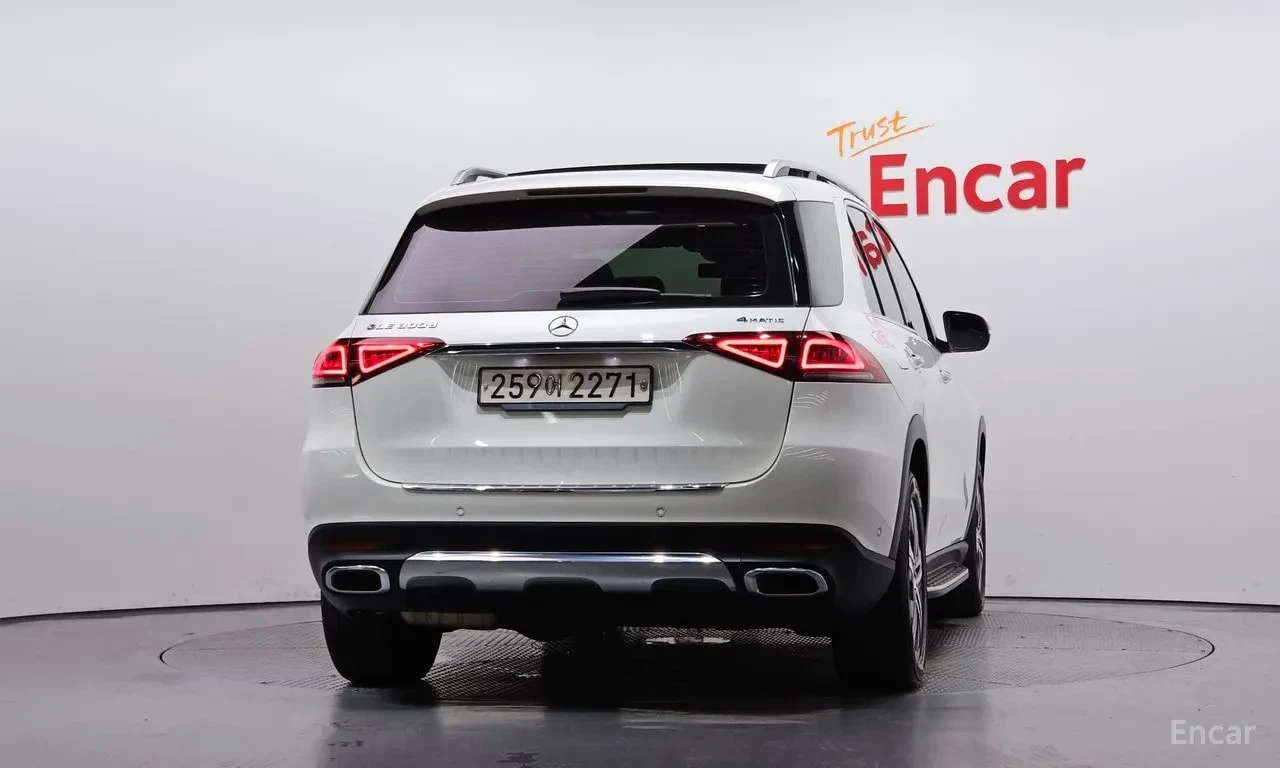 Mercedes-Benz GLE 300 * ЦЕНА ДО БЪЛГАРИЯ С ВСИЧКИ ТАКСИ * , снимка 4 - Автомобили и джипове - 56096680