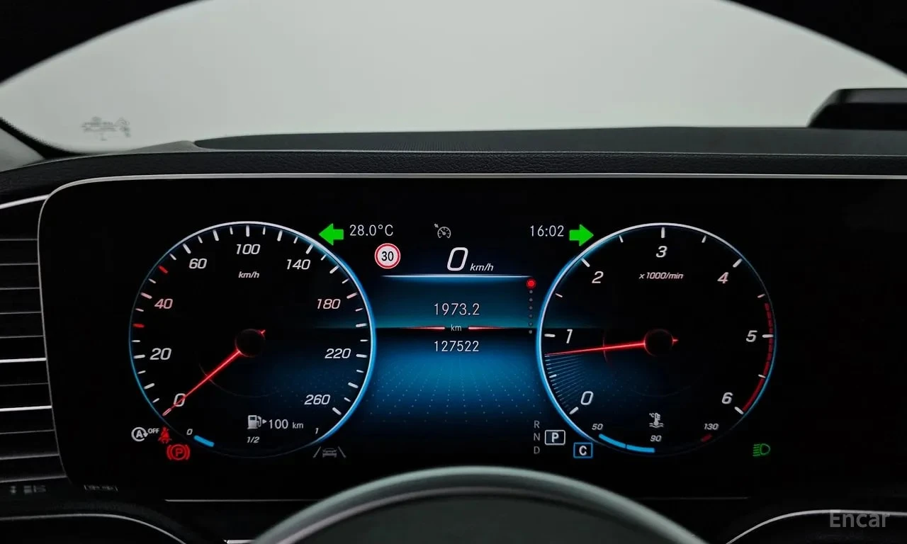 Mercedes-Benz GLE 300 * ЦЕНА ДО БЪЛГАРИЯ С ВСИЧКИ ТАКСИ * , снимка 8 - Автомобили и джипове - 56096680