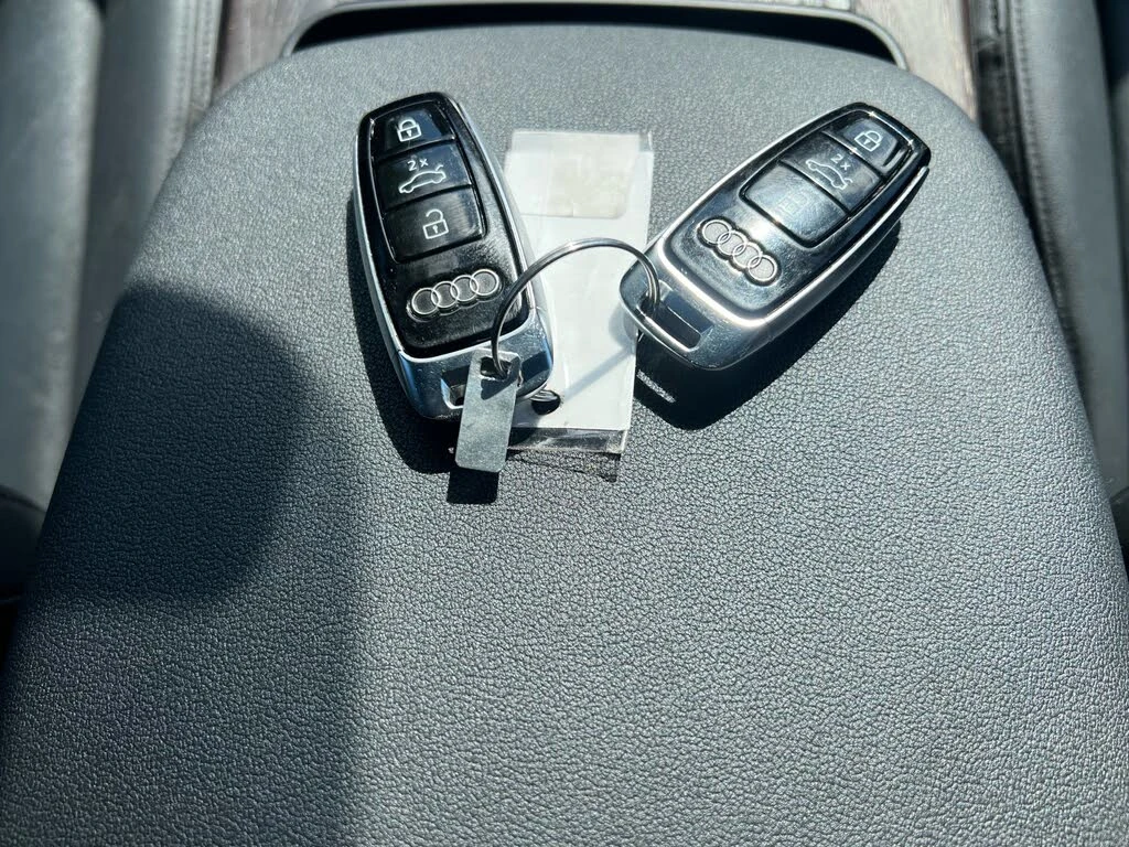 Audi Q7 55TFSI* MATRIX* S* LINE* 360КАМЕРА* ПАНОРАМА* LANE, снимка 17 - Автомобили и джипове - 56169012
