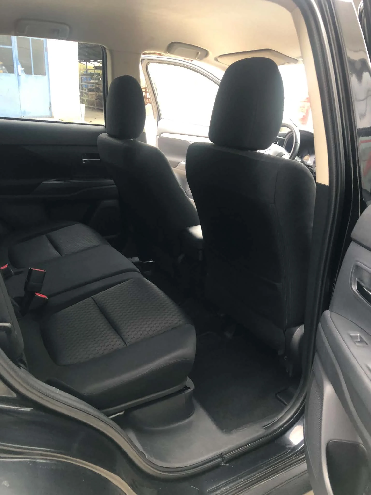 Mitsubishi Outlander, снимка 11 - Автомобили и джипове - 56516786
