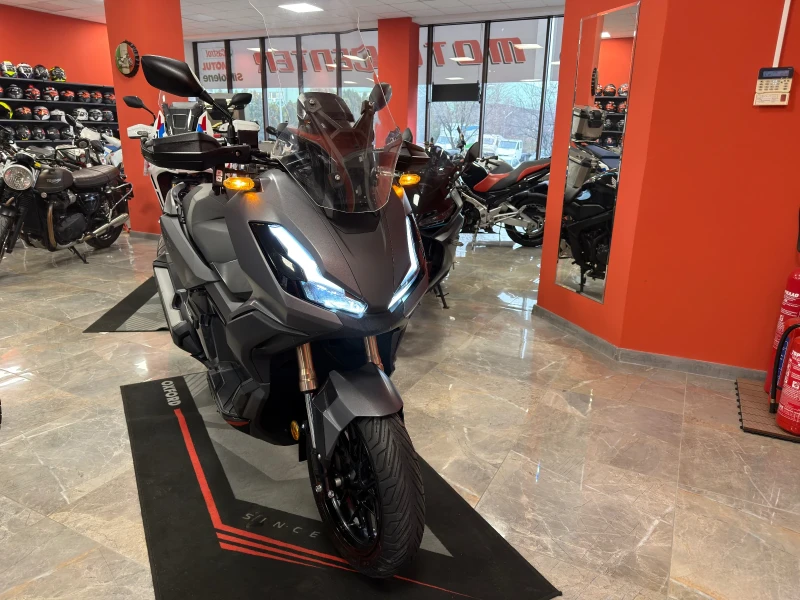 Honda X-ADV Honda ADV 350i ABS TCS